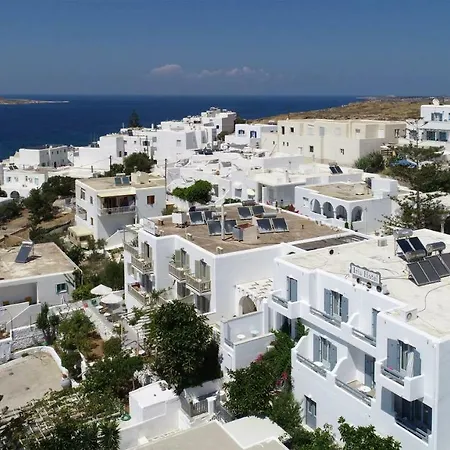 Mary Naousa (Paros)